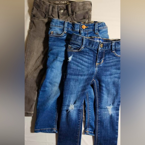 Old Navy Other - Toddler 2t jeans/jeggins
